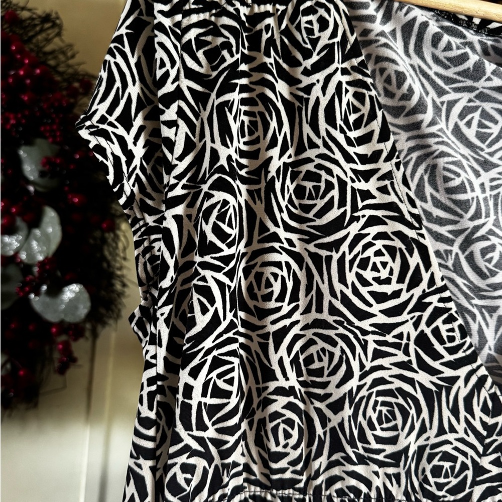 Elegant Black and Cream White Rose Maxi Dress Vintage 12 - Picture 4 of 5